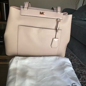 Michael Kors soft pink rose gold handbag